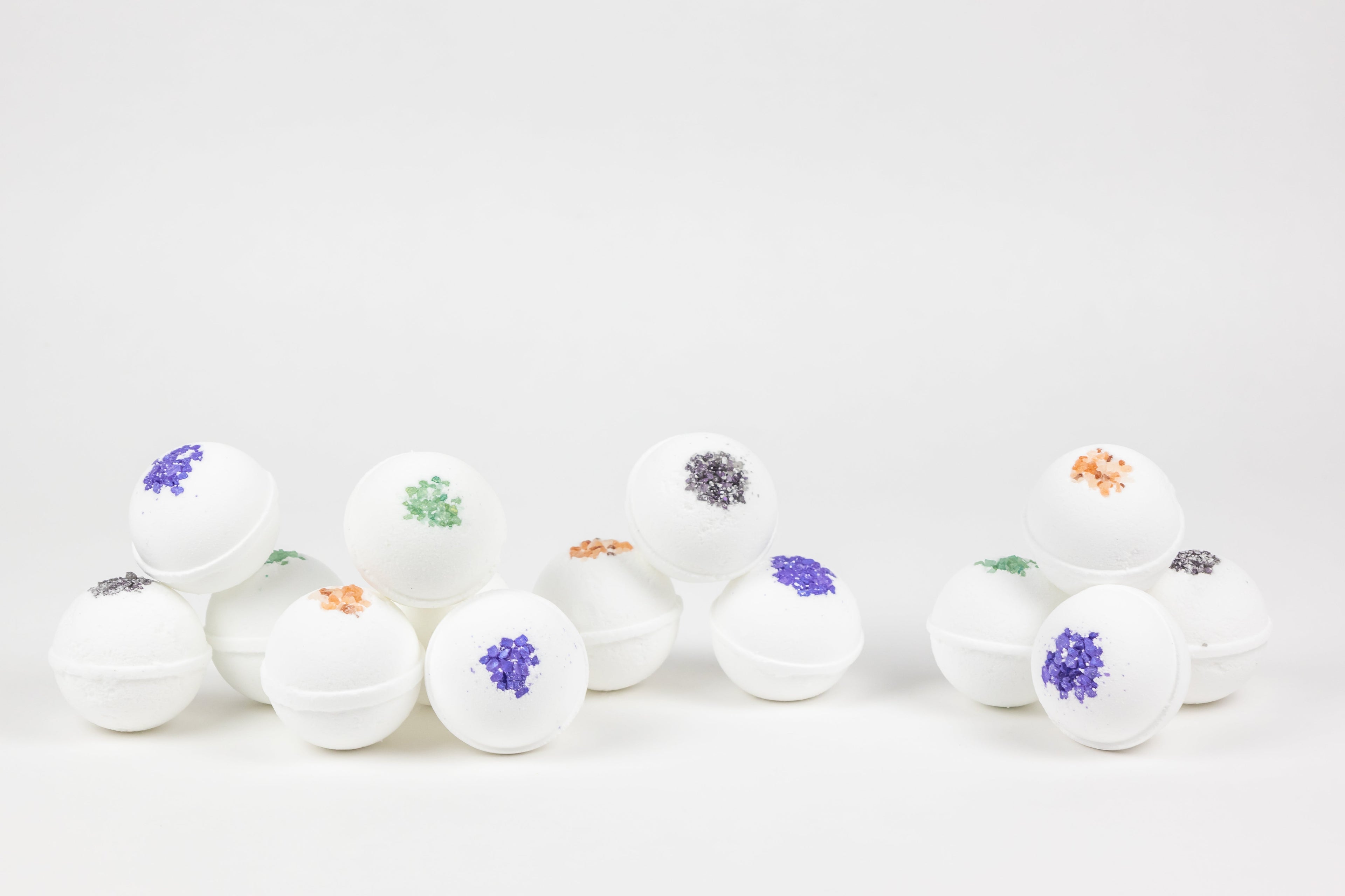 Bath Bomb and Shower Steamer Lizush All Natural Lavender Gift Box with - bath & body products